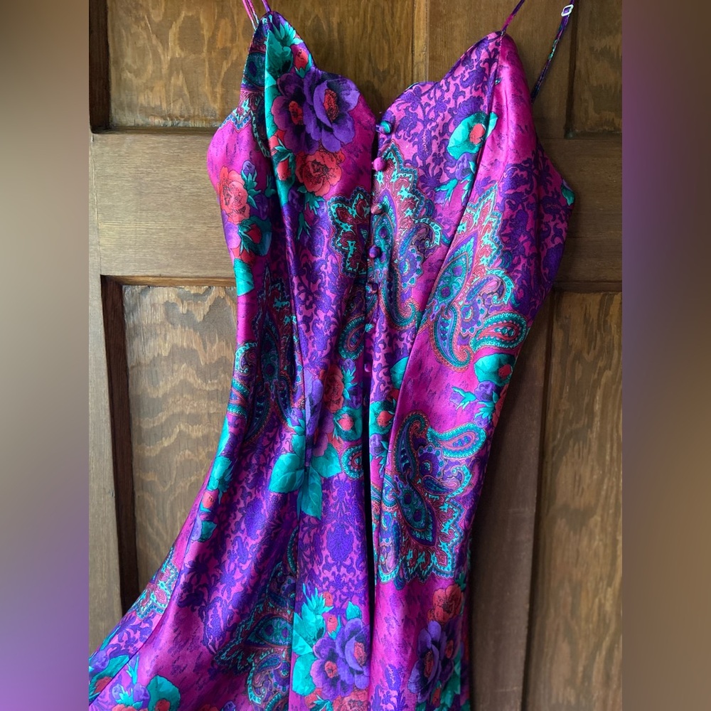 Victorias Secret Vintage Gold Label Satin Slip - Picture 2 of 13